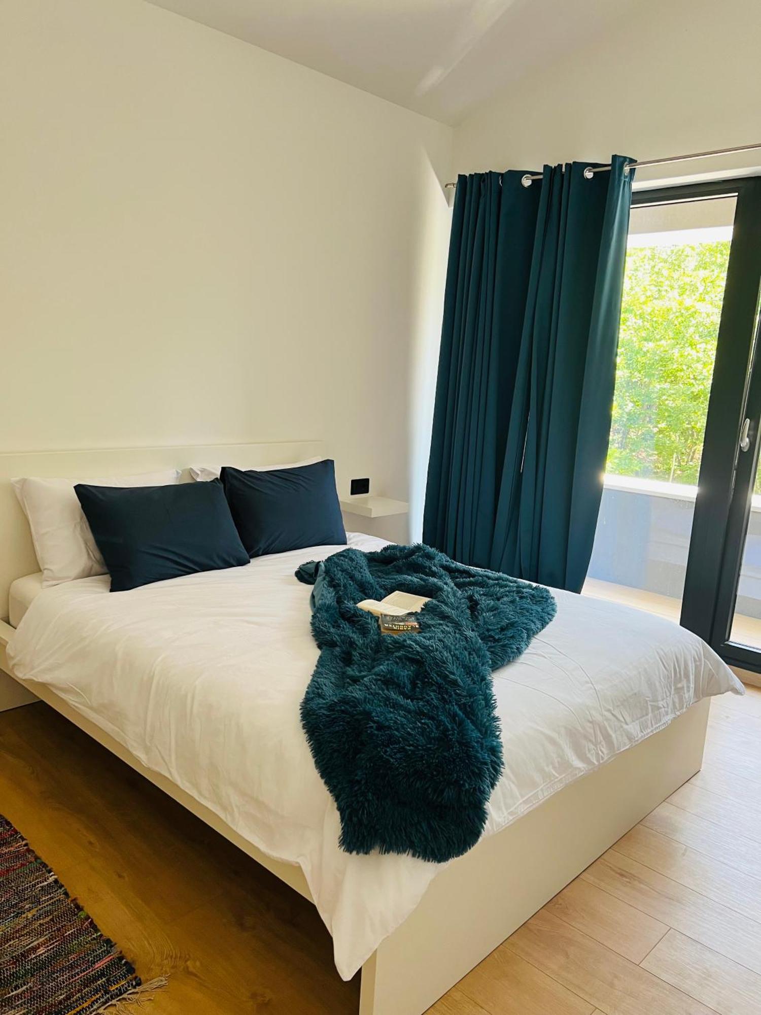 Vila Prisunca Jacuzzi & Swimming Pool Pazin Bagian luar foto