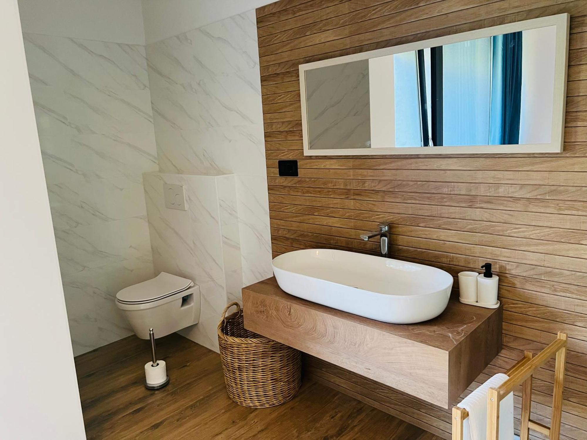 Vila Prisunca Jacuzzi & Swimming Pool Pazin Bagian luar foto